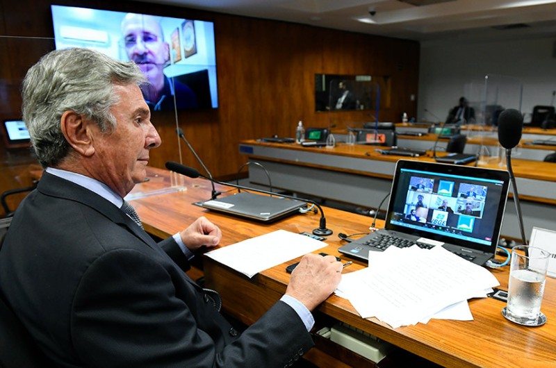 Presidente da CDR, Collor lembra importância do turismo para a geração de emprego, renda e tributos - Marcos Oliveira/Agência Senado
