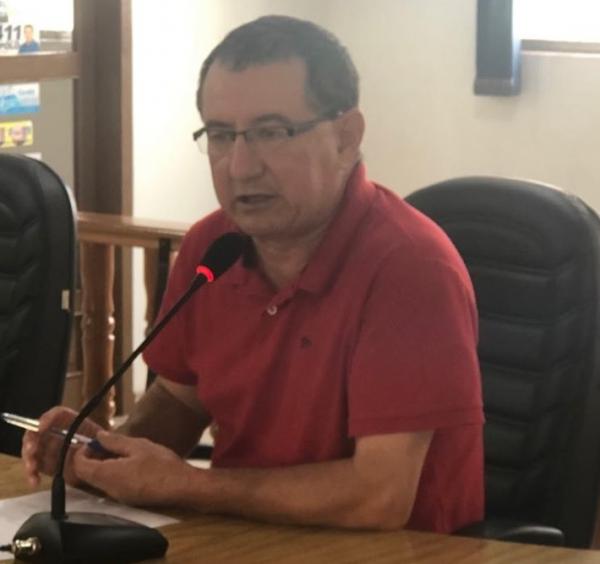 João Marques Brasil também demonstrou preocupação quanto à possibilidade de racionamento de água na região (Foto: Diones Roberto Becker)