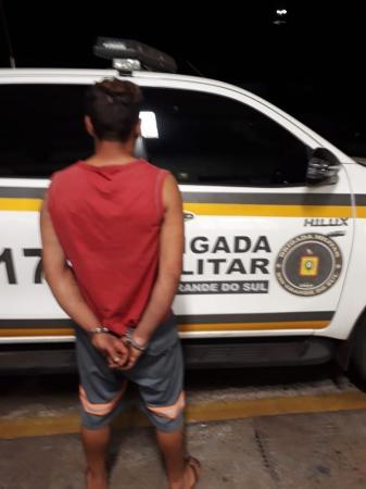 Brigada Militar efetuou a prisão e encaminhou o detento à Rua Catulo da Paixão Cearense - Foto: Brigada Militar