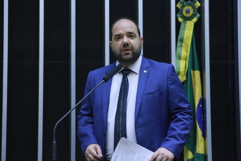 Gurgel, relator do projeto de lei - (Foto: Paulo Sergio/Câmara dos Deputados)