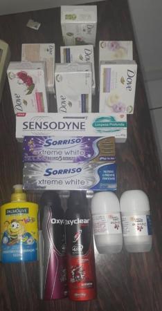 Produtos de higiene pessoal que foram encontrados com a acusada (Foto: Divulgação/Brigada Militar)