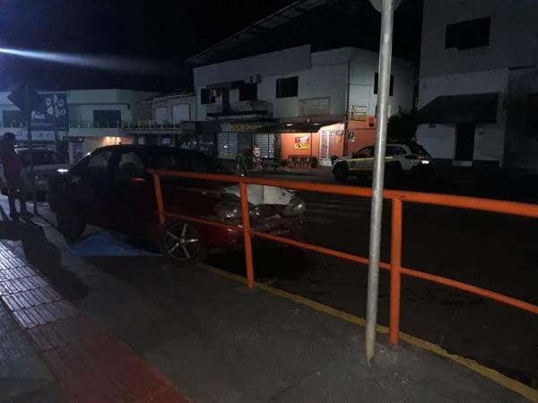 Veículo ficou bastente danificado no acidente - Foto: BM divulgação
