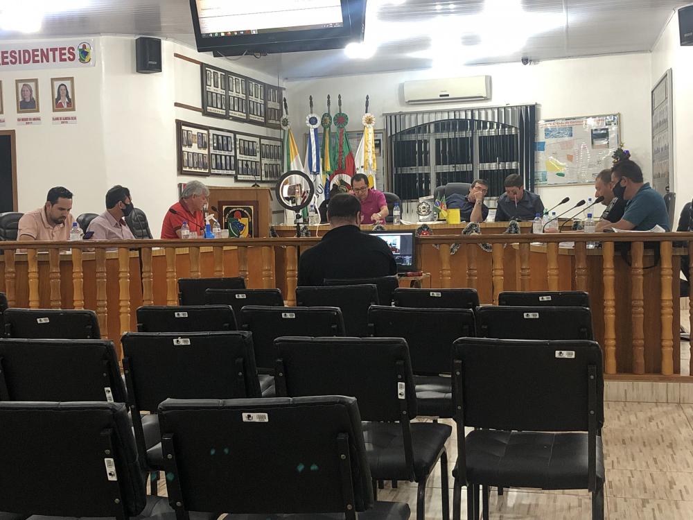 Projeto de Lei enviado pelo Poder Executivo foi aprovado pelos vereadores na sessão ordinária da segunda-feira (20/12) (Foto: Diones Roberto Becker)
