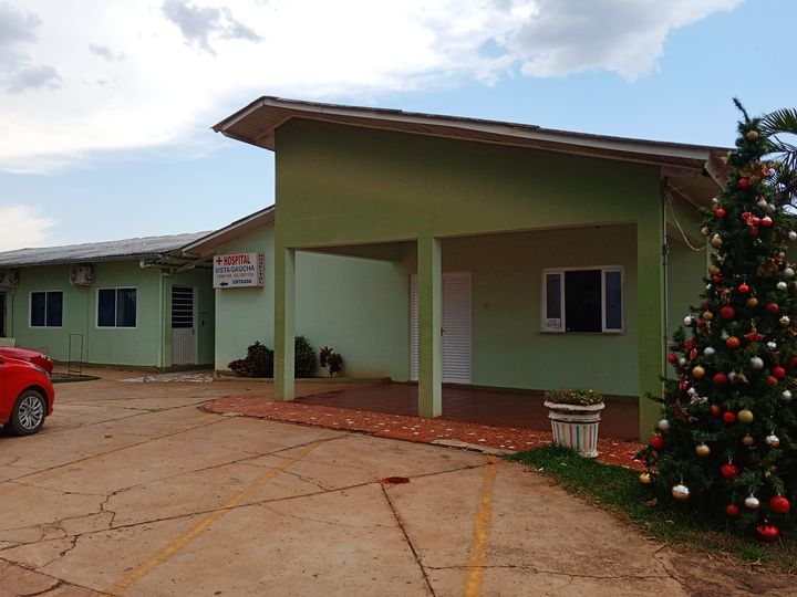 Farmácia básica funciona junto a Hospital Municipal (Foto:Divulgação)