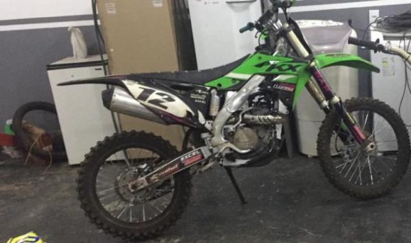 Imagem da motocicleta furtada - Foto: Divulgação 