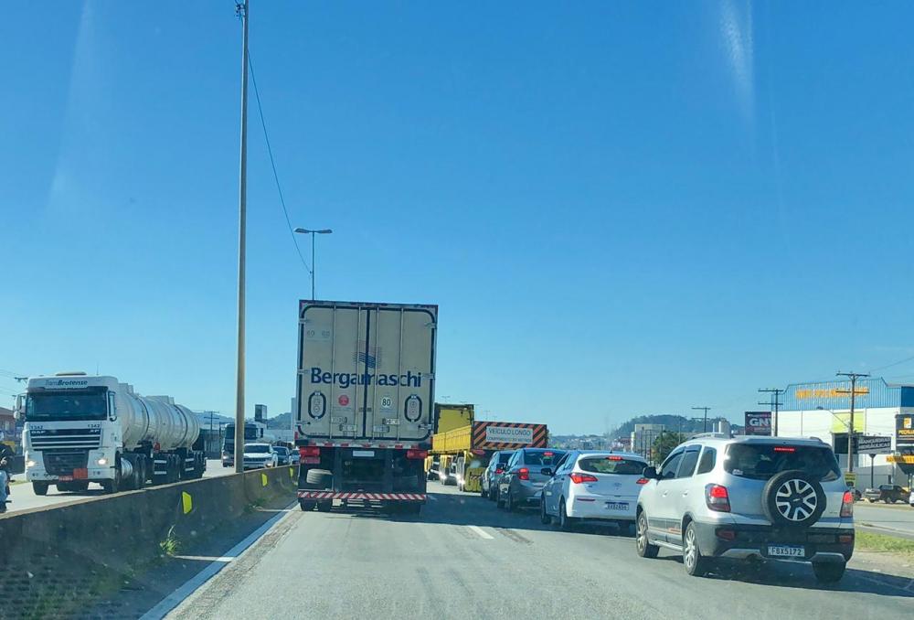 PRF registrou, no feriado da virada de 2021 para 2022, 65 mortes em acidentes nas rodovias federais do país (Foto: Diones Roberto Becker)