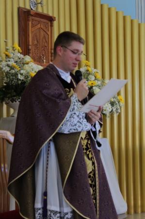 Padre Anderson Pelizari, pároco da Paróquia Santa Inês