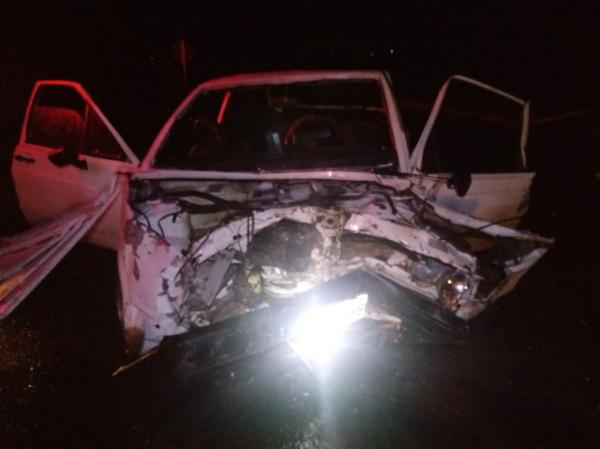 VW Gol teria invadido a pista contrária, ocasionando a colisão frontal - Foto: PRF Divulgação 