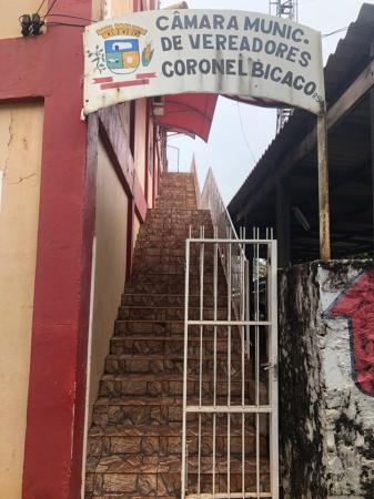 Câmara de Vereadores funciona no terceiro andar do prédio da Prefeitura Municipal de Coronel Bicaco (Foto: Diones Roberto Becker)
