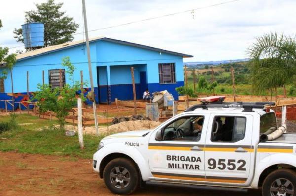 Escola precisou cancelar aulas após professores receberem ameaças (Foto: Tadeu Vilani / Agencia RBS)