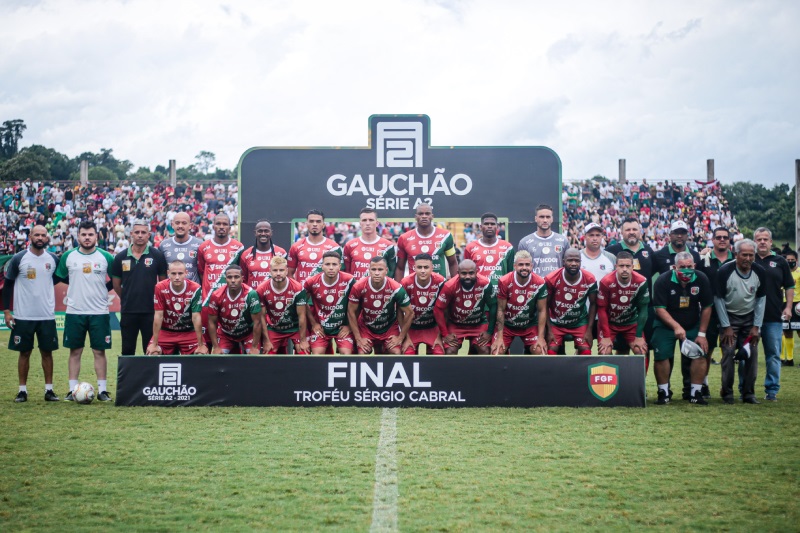 Equipe do União Frederiquense que conquistou o título inédito da Divisão de Acesso no ano passado (Foto: Matheus Pé | FGF)