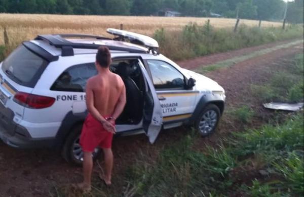 Após os trâmites legais, o homem foi conduzido ao Presídio Estadual de Três Passos (Foto: Divulgação/Brigada Militar)