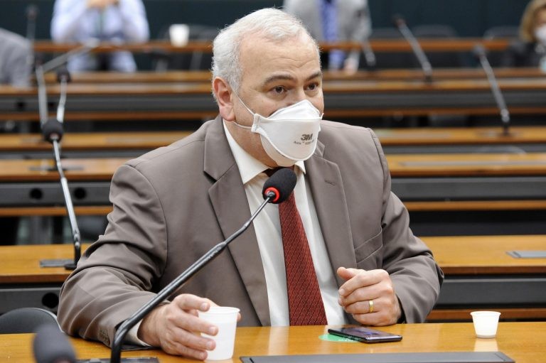 Júlio Delgado: 