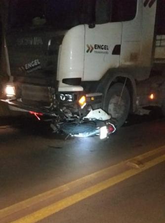 As causas que provocaram a queda do motociclista ainda não foram esclarecidas - Foto: Divulgação WhatsApp