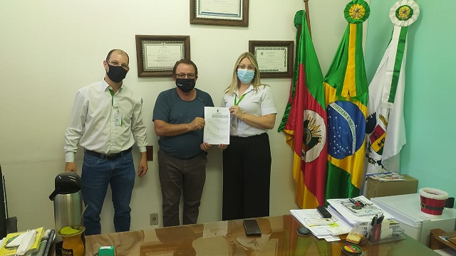 Cooperativa passa a ser responsável pelo repasse dos vencimentos de funcionários públicos municipais de oito prefeituras (Foto: Divulgação | Sicredi Raízes)