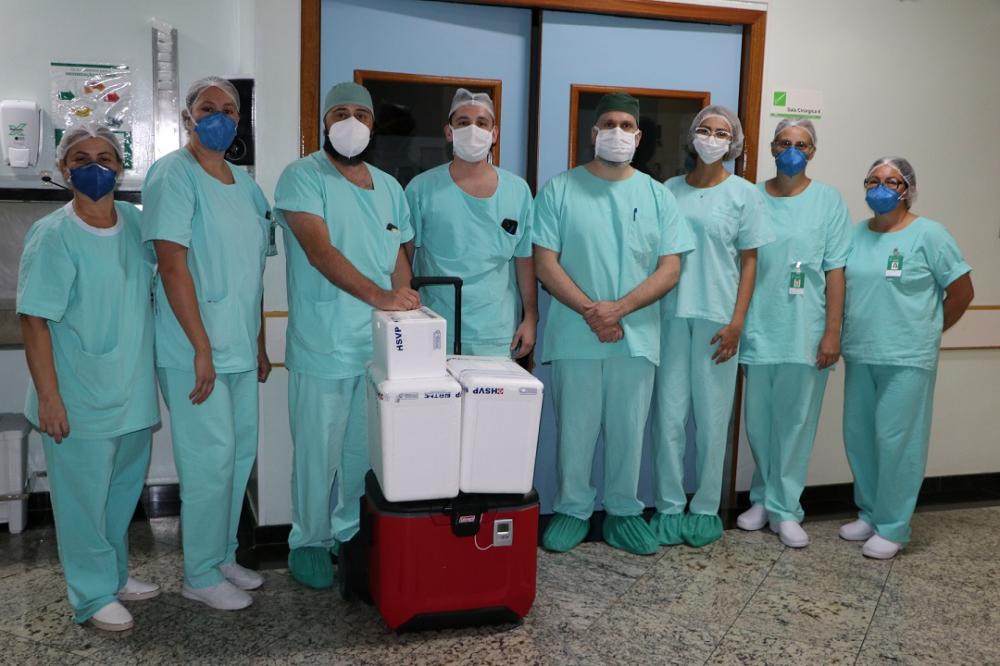 Equipe de profissionais que realizou a captação de órgãos (Foto: Divulgação | Assessoria de Comunicação - Unimed Noroeste/RS) 