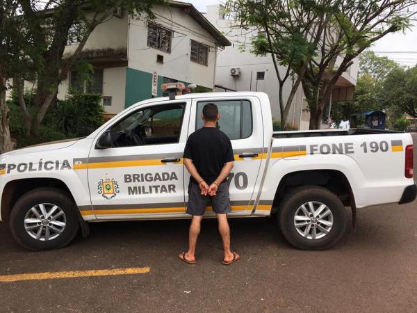 Indivíduo foi preso em flagrante e depois dos trâmites legais, acabou recolhido ao Presídio Estadual de Três Passos (Foto: Divulgação/Brigada Militar)