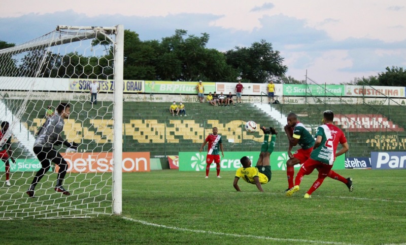 União Frederiquense perdeu para o Ypiranga em Erechim por 3 a 1, na noite da quarta-feira (2/2) (Foto: Enoc Júnior | Ypiranga FC)