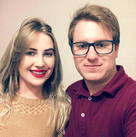 Jardel e a sua namorada Laura Debesaitis estavam no barco que afundou (Foto: Reprodução Facebook)
