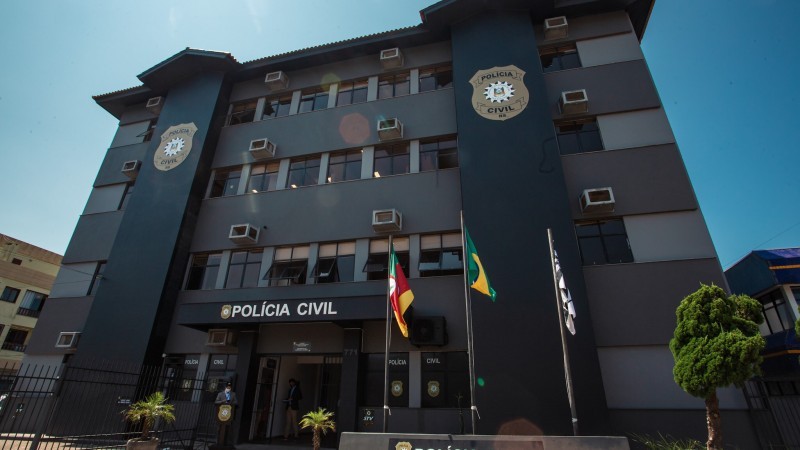 O prédio, que tem quatros pavimentos e 1.446,58 metros quadrados, pertencia ao foro de Capão da Canoa e foi cedido à PC - Foto: Felipe Dalla Valle/Palácio Piratini