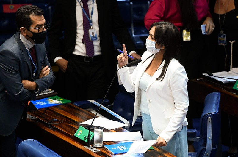 Relatora da PEC 13/2019, Eliziane Gama (Cidadania-MA) pediu mais tempo para ouvir os prefeitos - Marcos Oliveira/Agência Senado