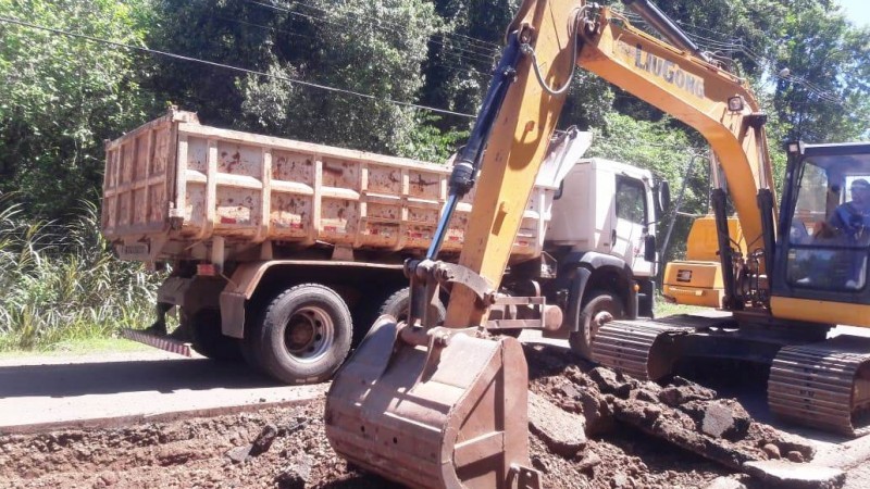 Atividades incluem reconstrução de trechos, limpeza dos dispositivos de drenagem e reparos localizados - Foto: Divulgação Daer