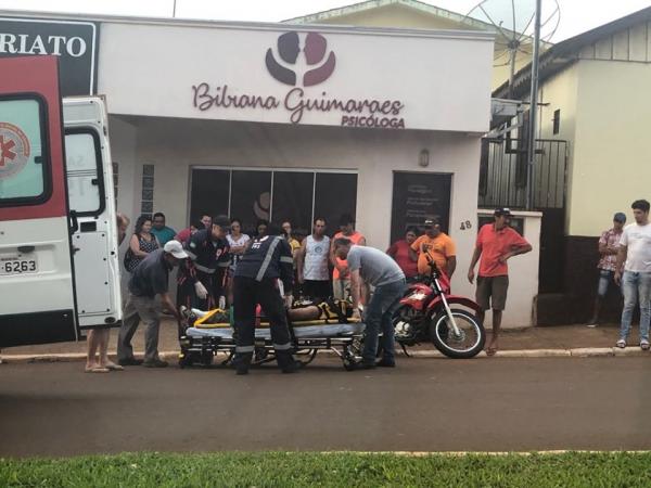 Motociclista foi socorrido pelo SAMU e encaminhado ao Hospital Santo Antônio de Tenente Portela (Fotos: Diones Roberto Becker)