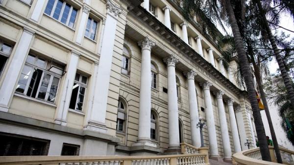 Secretaria da Fazenda projeta quitar toda a folha de julho a partir do dia 21 de agosto (Foto: Sofia Wollf/Palácio Piratini)
