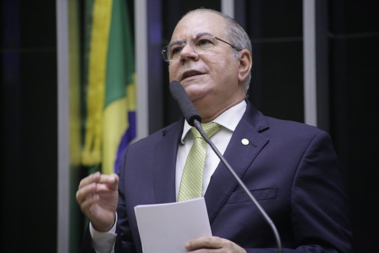 Hildo Rocha: 