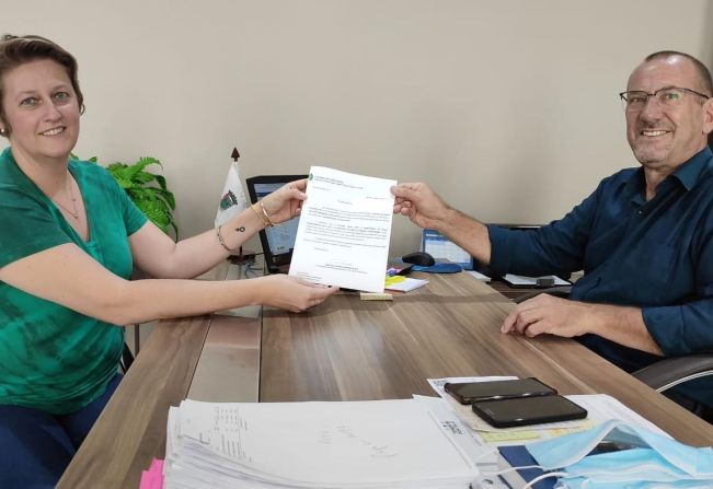 Vereadora Irinéia e o prefeito de Tenente Portela, Rosemar Sala (Foto: Divulgação)