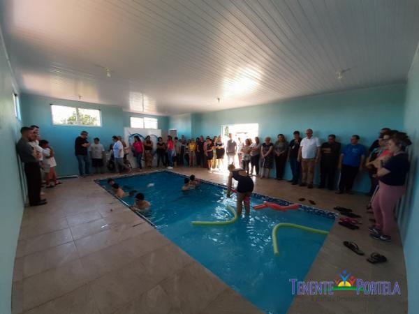 O acesso à piscina aquecida também oportunizará aos alunos melhor desempenho nas Olimpíadas Especiais. - Foto: Prefeitura Municipal Tenente Portela