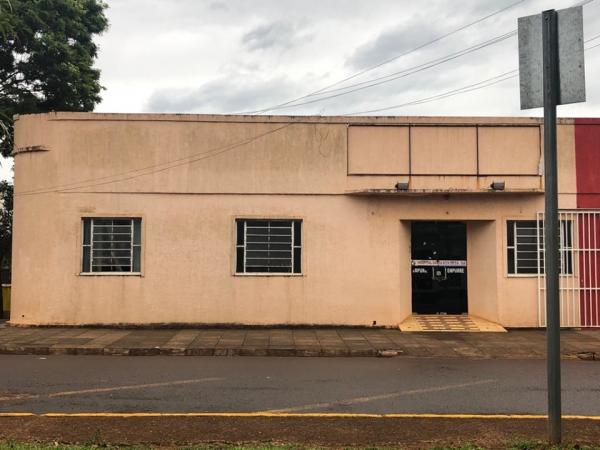 Casa de saúde está desativada há vários anos (Foto: Diones Roberto Becker)