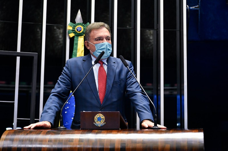 O senador Álvaro Dias (Podemos-PR) lembrou que no Brasil vivem cerca de 600 mil ucranianos, sendo que 80% deles no Paraná - Waldemir Barreto/Agência Senado