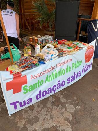 Natal Solidário 2019 foi realizado neste domingo (08) e reuniu dezenas de pessoas (Foto: Divulgação/Consulado do Grêmio - Coronel Bicaco)