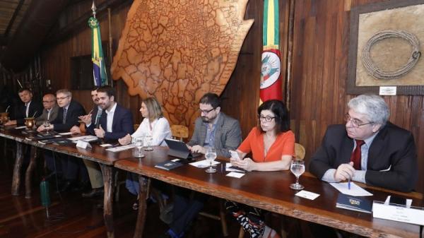 Apresentação personalizada do cenário gaúcho do Ranking de Competitividade dos Estados 2019 (Foto: Itamar Aguiar/Palácio Piratini)