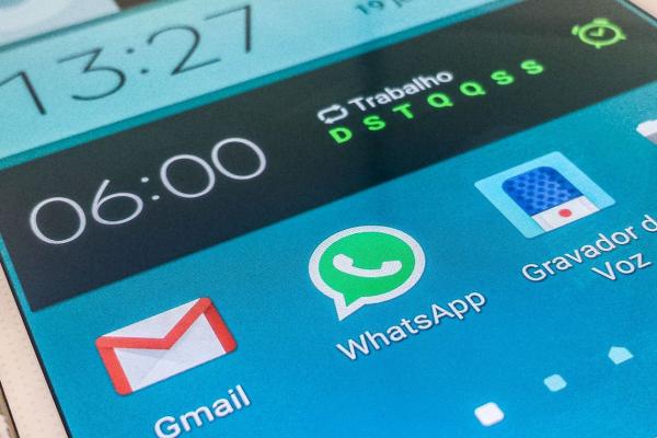 79% disseram receber notícias sempre pela rede social - Marcello Casal Jr./Agência Brasil