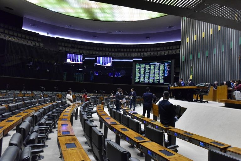 Sessão do Plenário da Câmara dos Deputados - (Foto: Zeca Ribeiro/Câmara dos Deputados)