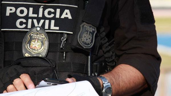 Os policiais pedem a retirada do pacote da votação, prevista para acontecer nesta terça-feira (17).