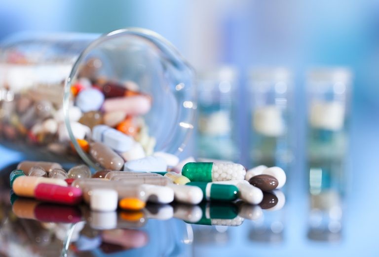 Devem ser comprovadas a eficácia e a segurança do medicamento para o novo uso - (Foto: motorolka/DepositPhotos)