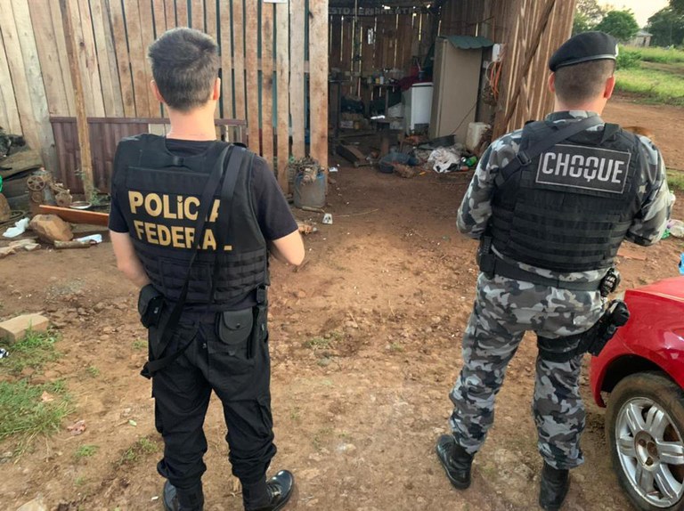 Foram cumpridos 12 mandados de busca e apreensão nas aldeias Pinhalzinho, em Planalto, e Bananeiras, em Gramado dos Loureiros (Foto: Divulgação | PF)