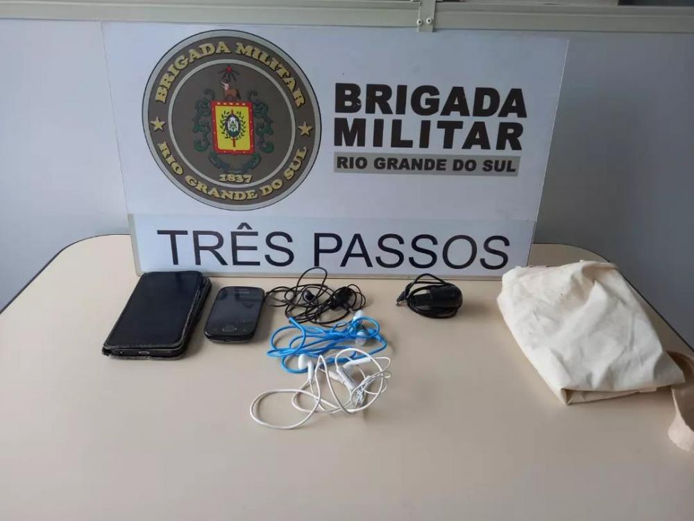 Todo o material apreendido foi encaminhado à Delegacia da Polícia Civil de Três Passos (Foto: Divulgação | BM)