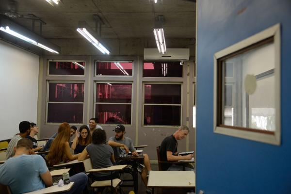 O prazo para se inscrever vai até sexta-feira (24) - Tânia Rêgo/Agência Brasil
