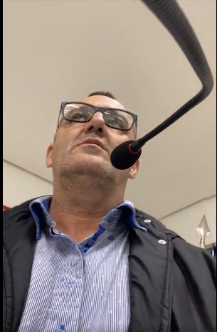 Prefeito Ilá transmitiu o discurso ao vivo pelo facebook (Foto: Reprodução)