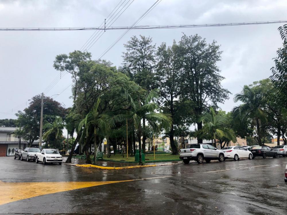Entre os dias 25 e 26, a propagação de área de baixa pressão e de nova frente fria provocarão chuva em todo o Estado (Foto: Diones Roberto Becker)