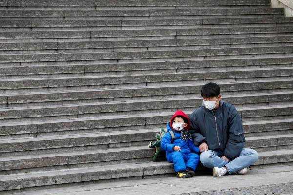 No mundo, já são mais de 9,9 mil pessoas infectadas pelo coronavírus, sendo que 99% dos casos confirmados estão na China (Foto: Reuters/Heo Ran/Direitos Reservados)
