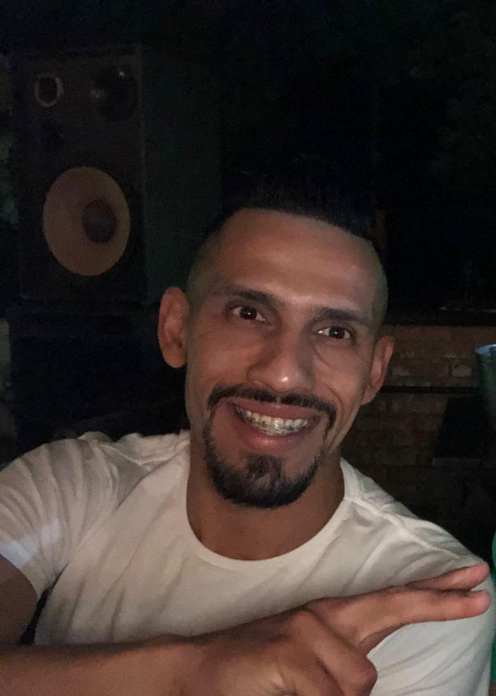 Ederson dos Santos da Silva, de 31 anos, foi alvejado por disparos de arma de fogo na noite do dia 2 de abril em Três Passos. (Foto: Divulgação)