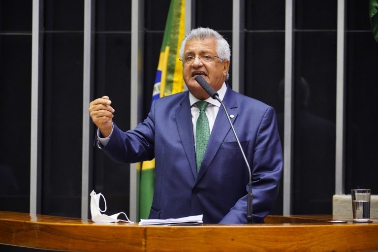 Bacelar: terapia de conversão é discriminatória - (Foto: Pablo Valadares/Câmara dos Deputados)