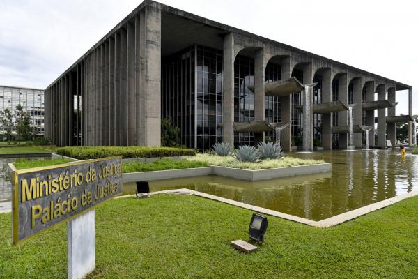 Números foram apresentados pelo Ministério da Justiça e Segurança Pública, com base nos dados do SINESP (Foto: Reprodução/Jornal de Brasília)