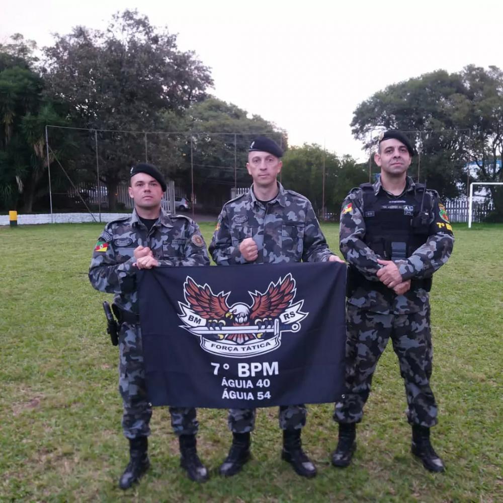 Dois policiais da Força Tática que atua na região participaram da formação (Foto: Brigada Militar)