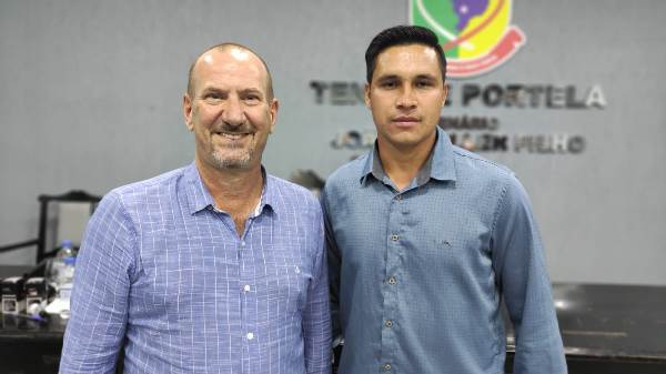 Prefeito Rosemar Sala e o vereador e presidente da Câmara de Tenente Portela, o indígena Jaine Sales (Foto: Divulgação)